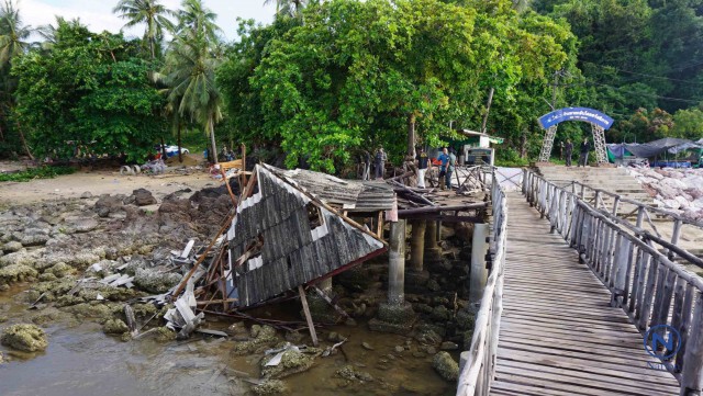 พายุถล่ม"ท่าเรือเกาะพิทักษ์" นทท.หนีอลหม่าน