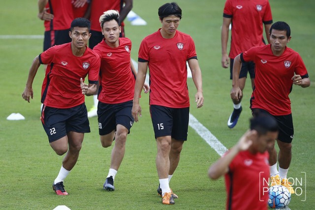 ภาพชุด "กิเลนผยอง" ลงซ้อมเตรียมฟาดแข้ง "บริสเบน รอว์" พุธนี้
