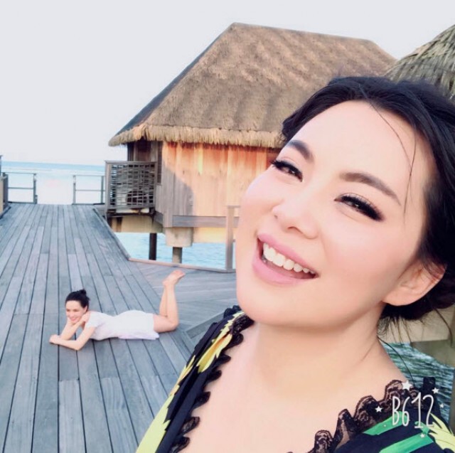 อายุเป็นเพียงตัวเลข
"นิโคล – บุ๋ม" โชว์แซ่บในชุดว่ายน้ำ