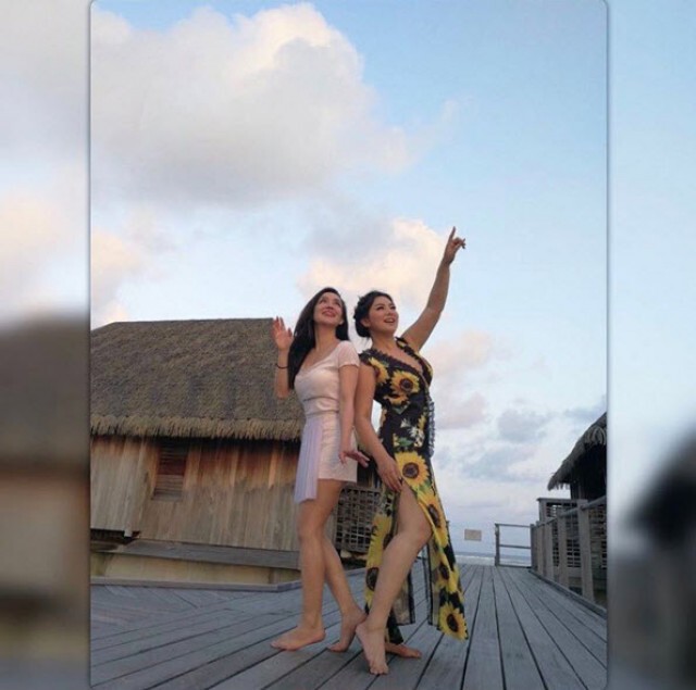 อายุเป็นเพียงตัวเลข
"นิโคล – บุ๋ม" โชว์แซ่บในชุดว่ายน้ำ