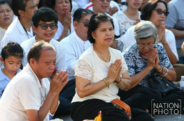 สมเด็จพระสังฆราช ทรงเททองหล่อพระทองคำปางถวายเนตร 9 นิ้ว