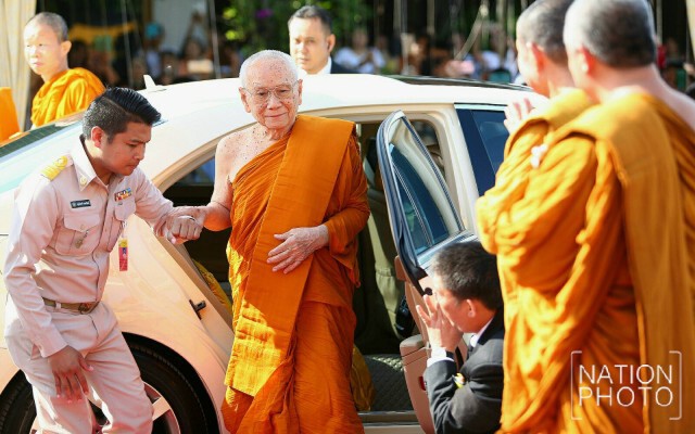 สมเด็จพระสังฆราช ทรงเททองหล่อพระทองคำปางถวายเนตร 9 นิ้ว