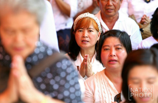 สมเด็จพระสังฆราช ทรงเททองหล่อพระทองคำปางถวายเนตร 9 นิ้ว