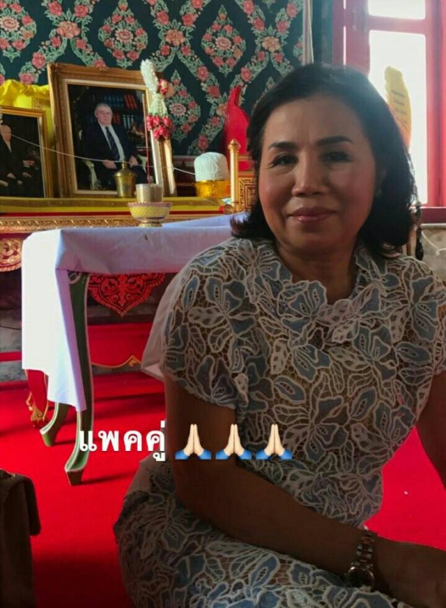 "ชมพู่" พาแม่-เพื่อนสนิท ทำบุญให้พ่อ "เจมส์"