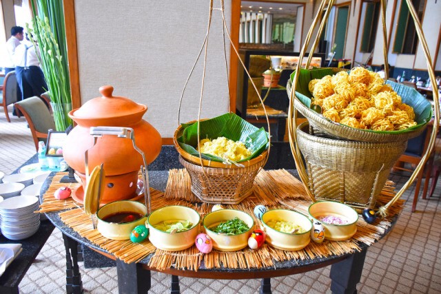อร่อยปักหมุด : ตำนานแห่ง ซันเดย์บรันช์ โรงแรมสุโขทัย กรุงเทพฯ ทุกวันอาทิตย์ 12.00-15.00 น