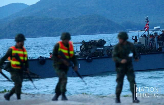 ภาพชุด การซ้อมใหญ่ "ยกพลขึ้นบก" ฝึกกองทัพเรือ ประจำปี 2560