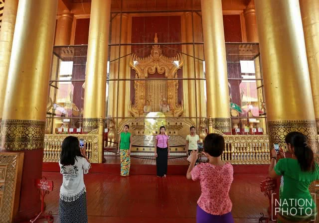 พระราชวังมัณฑะเลย์
พระราชวังแห่งสุดท้ายที่ถูกสร้างขึ้นในพม่า