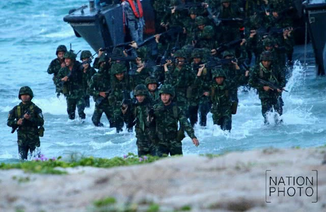 ภาพชุด การซ้อมใหญ่ "ยกพลขึ้นบก" ฝึกกองทัพเรือ ประจำปี 2560