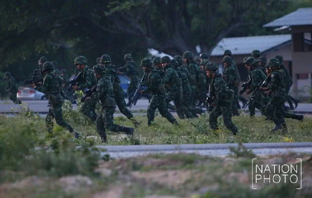 ภาพชุด การซ้อมใหญ่ "ยกพลขึ้นบก" ฝึกกองทัพเรือ ประจำปี 2560