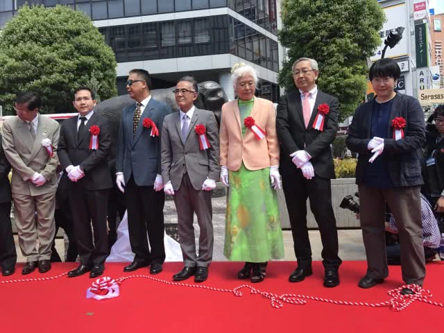 พิธีเปิดรูปหล่อช้างฮานาโกะ