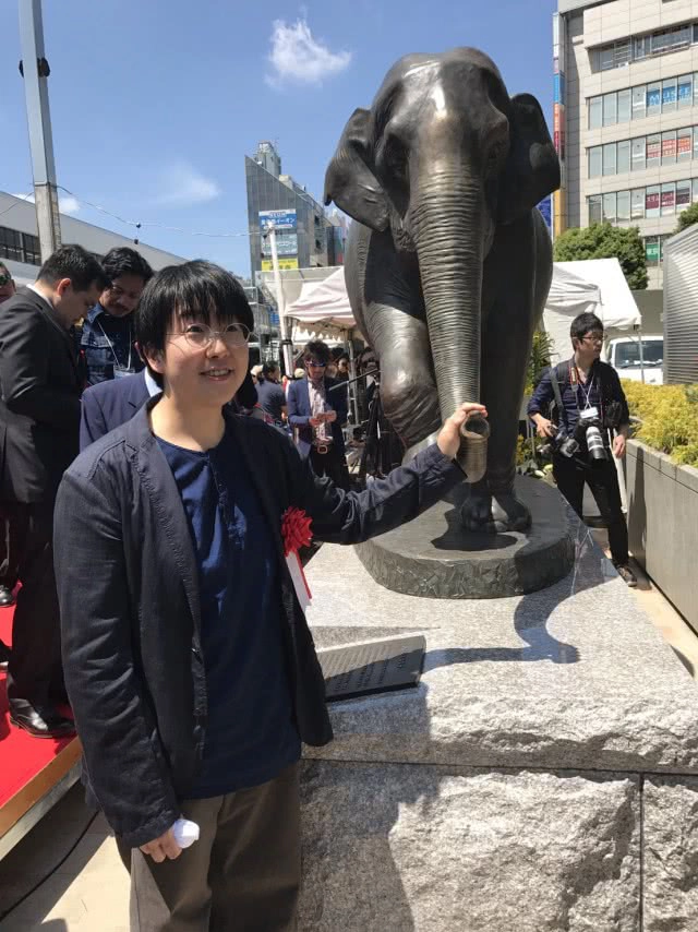 พิธีเปิดรูปหล่อช้างฮานาโกะ