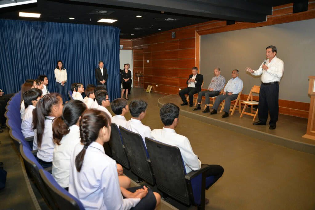 บิ๊กบี้ ย้ำชัด "ขยัน อดทน" นำเทคโนโลยีต่อยอดสู่ SMART FARMER