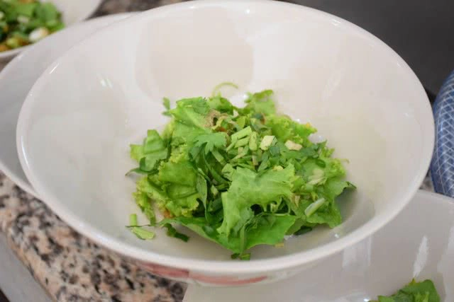 อร่อยปักหมุด  : เลือดหมูบ้านแม่ศรี ต้มเลือดหมูในตำนานแห่งเมืองพัทยา จังหวัดชลบุรี