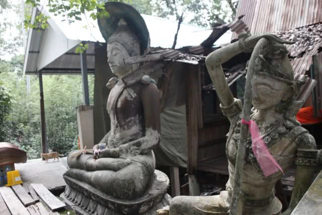 พิสูจน์แหล่งท่องเที่ยวอาถรรพ์... "หุ่นฝังวิญญาณ" ในสำนักสงฆ์ร้างอาจารย์ซ่วน