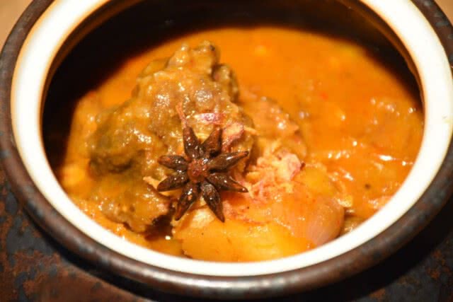 อร่อยปักหมุด : ทานอาหารไทยตำรับคุณยายรสชาติดั้งเดิมและข้าวแช่ชาววัง ที่ห้องอาหาร Siam Tea Room