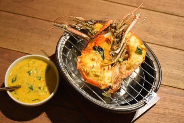 อร่อยปักหมุด : ทานอาหารไทยตำรับคุณยายรสชาติดั้งเดิมและข้าวแช่ชาววัง ที่ห้องอาหาร Siam Tea Room