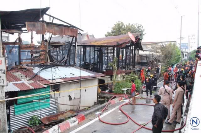 ฝนซัดเมืองพัทยาทำถนนสายสามน้ำท่วมขังสูง 50 ซม.