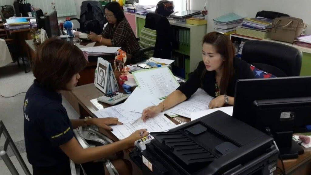 คสรท-สรส เรียกร้องรัฐบาลจัด "รัฐสวัสดิการ"