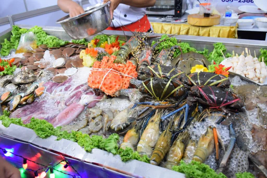 "งานมหกรรมมหัศจรรย์อาหารทะเลพัทยา 2560" Amazing Pattaya Seafood Festival 2017
