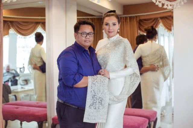 "ลูกตาล"อดีตภรรยา "โดโด้"ควงอดีตนักการเมืองลองชุดวิวาห์