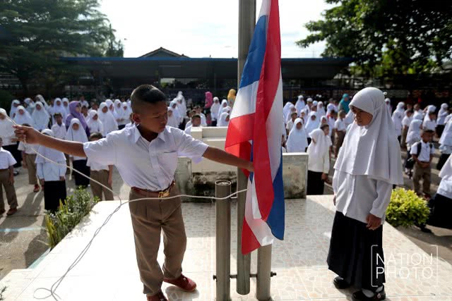 ไม่เอาไม่ไป... เปิดเทอมวันแรกชายแดนใต้