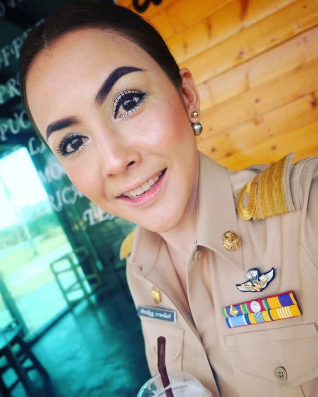 ภาสพล ขุดค้นข่าว
สาวข้าราชการกราบขอโทษ
ไม่มีเจตนาให้หน่วยงานเสื่อมเสีย