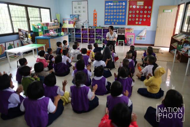 โรงเรียนของเราน่าอยู่... เด็กชาวเขา เผ่าอาข่า