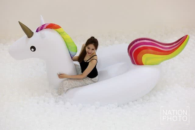 ครั้งแรกในเอเชีย! The Beach by Snarkitecture ร่วมแหวกว่ายทะเลบอลพลาสติกกว่า 2.5 แสนลูก