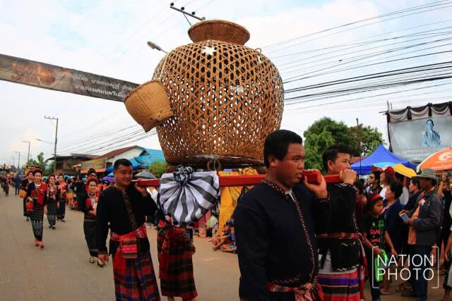 งดงาม..ขบวนแห่-การแสดงบั้งไฟตะไลล้าน จ.กาฬสินธุ์