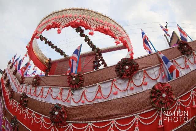 งดงาม..ขบวนแห่-การแสดงบั้งไฟตะไลล้าน จ.กาฬสินธุ์