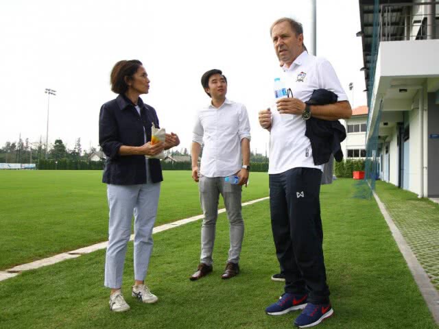 "มิโลวาน ราเยวัช" เผยถ้านักเตะทุกคนเป็นมืออาชีพ เราจะประสบความสำเร็จ