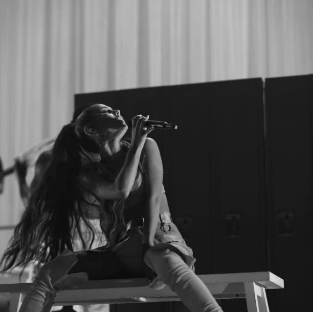 ทำความรู้จัก "อะรีอานา กรานเด" ซุปตาร์ขวัญใจวัยรุ่น