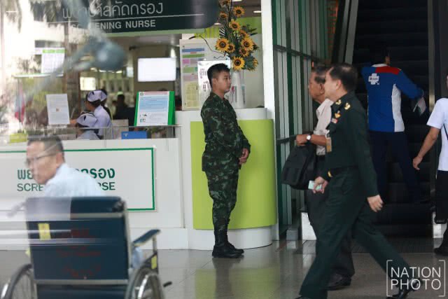 รปภ.เข้ม โรงพยาบาลพระมงกุฏเกล้า