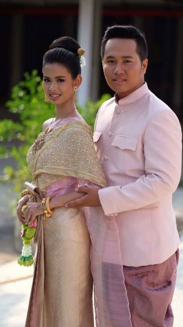 ช่างเมคอัพสร้างสุข! เนรมิตโฉมบ่าว-สาวให้ใหม่ สวยหล่อสมใจ