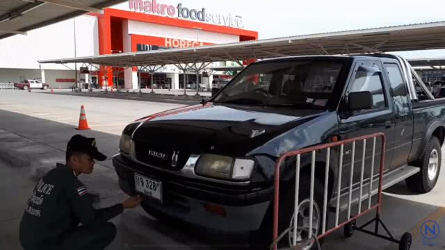 ตร.หัวหิน พบรถกระบะทะเบียนปัตตานี จอดทิ้งแม็คโครข้ามคืน