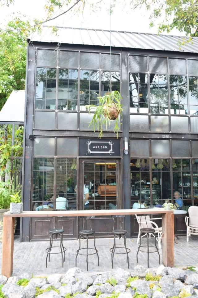 อร่อยปักหมุด : เขียวไข่กา ร้านอาหารไทย ที่มีดีทั้งร้านสวยและอาหารอร่อย นาคนิวาส 3 ลาดพร้าว 71