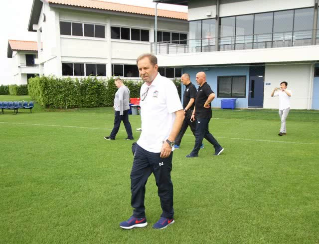 "ซิโก้" ส่งกำลังใจ "ทัพช้างศึก" ยุคราเยวัช ร่วมยินดี "ลีซอ" คัมแบ็คทีมชาติ