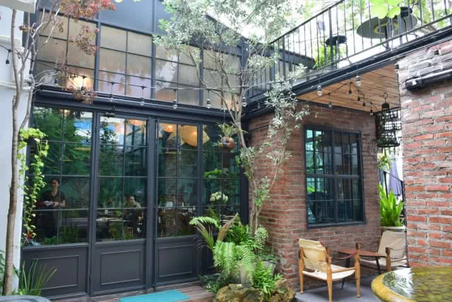 อร่อยปักหมุด : เขียวไข่กา ร้านอาหารไทย ที่มีดีทั้งร้านสวยและอาหารอร่อย นาคนิวาส 3 ลาดพร้าว 71