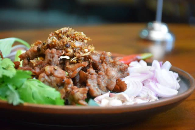 อร่อยปักหมุด : เขียวไข่กา ร้านอาหารไทย ที่มีดีทั้งร้านสวยและอาหารอร่อย นาคนิวาส 3 ลาดพร้าว 71