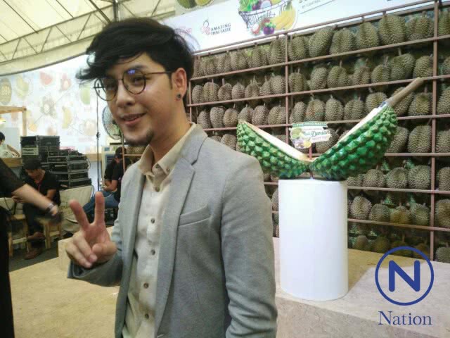 "ทอม Room39" ไม่รู้เวิร์คพอยท์ขอเรียกเก็บค่าลิขสิทธิ์หักค่าตัวเหล่าหน้ากาก  เมินคนเปรียบเทียบ"เป็ก"