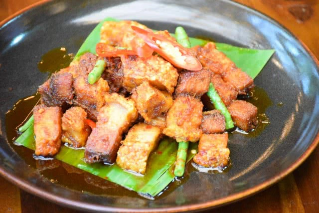 อร่อยปักหมุด : เขียวไข่กา ร้านอาหารไทย ที่มีดีทั้งร้านสวยและอาหารอร่อย นาคนิวาส 3 ลาดพร้าว 71