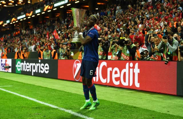 ภาพชุดจัดเต็ม! แมนฯ ยูไนเต็ด
ฉลองแชมป์ยูโรป้า ลีก