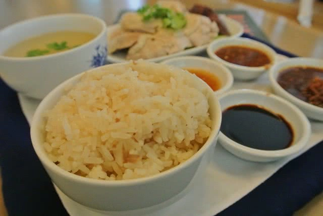 5 ร้านข้าวมันไก่ "อร่อยลืมอ้วน"