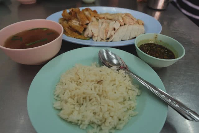 5 ร้านข้าวมันไก่ "อร่อยลืมอ้วน"