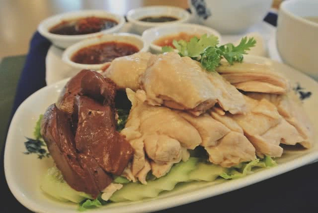 5 ร้านข้าวมันไก่ "อร่อยลืมอ้วน"