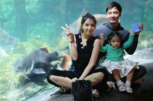 ลูกไม้ใต้ต้น "ออย ธนา" เผย "น้องรีนา" ฉายแววสู่วงการบันเทิง