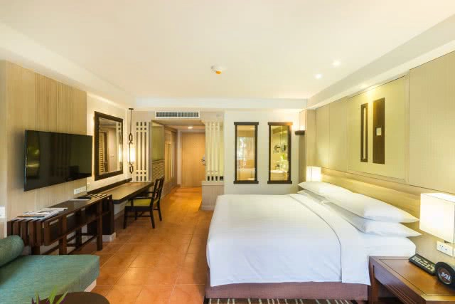 Chic-in : โรงแรม แมริออท รีสอร์ท ภูเก็ต เมอรีน บีช เสน่ห์แห่งท้องทะเลเกาะภูเก็ต