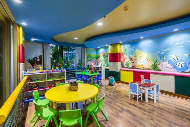 Chic-in : โรงแรม แมริออท รีสอร์ท ภูเก็ต เมอรีน บีช เสน่ห์แห่งท้องทะเลเกาะภูเก็ต