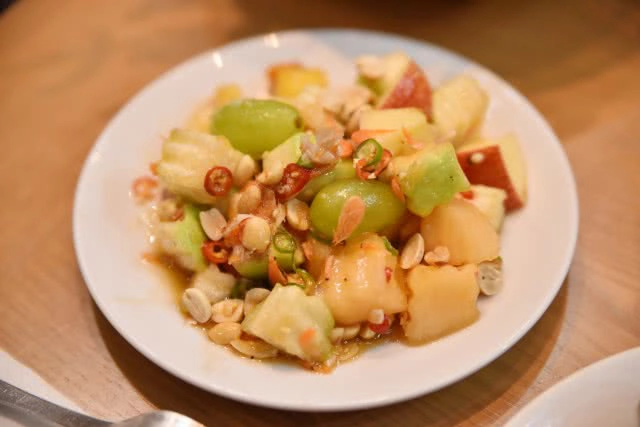 โรงแรมใบหยกสกายเอาใจคนรักทุเรียนด้วยบุฟเฟ่ต์ผลไม้ทานได้ไม่อั้น