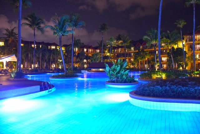 Chic-in : โรงแรม แมริออท รีสอร์ท ภูเก็ต เมอรีน บีช เสน่ห์แห่งท้องทะเลเกาะภูเก็ต